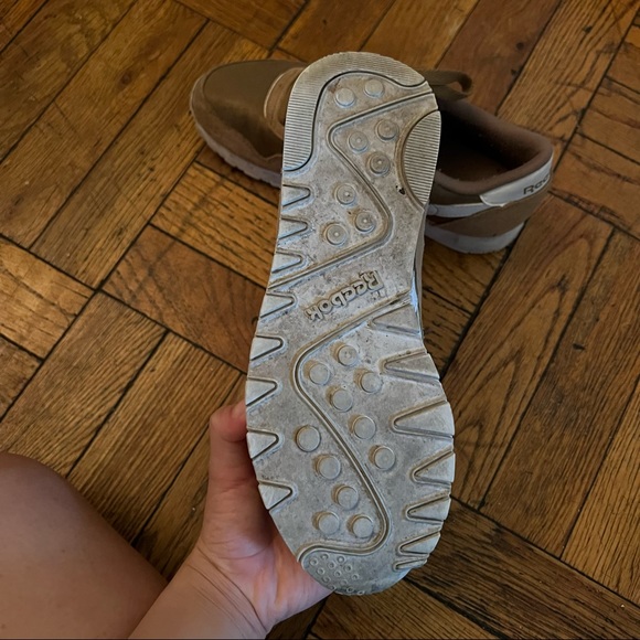 Reebok sneakers - Picture 3 of 5